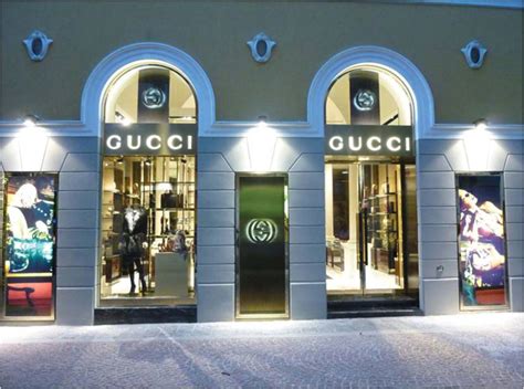 Negozi e punti vendita GUCCI Napoli 